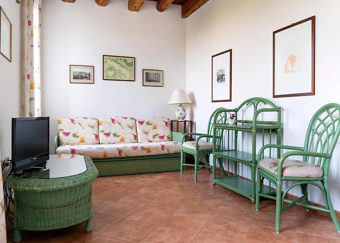 Sesta Presa Farm stay *